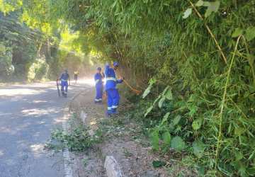 Zeladoria realiza mutirão de limpeza em áreas de evento do Carnaval