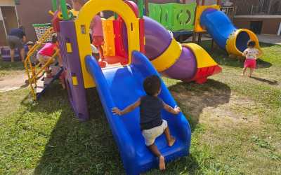 Prefeitura instala playgrounds em mais de 60 escolas municipais e creches comunitárias